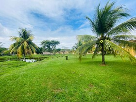 Amatique Bay Hotel