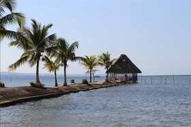 Amatique Bay Hotel