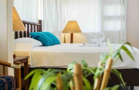 Banana Palms Hotel