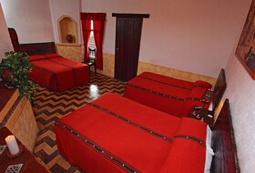 Hostel La Sin Ventura