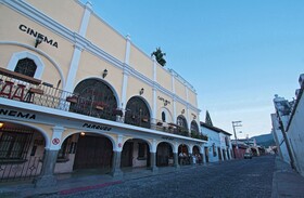 Hostel La Sin Ventura