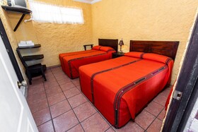 Hostel La Sin Ventura