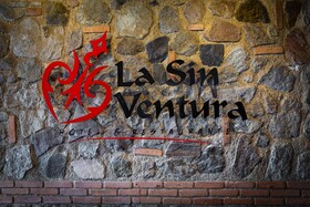 Hostel La Sin Ventura