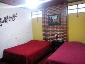 Hostel Restaurante Casa Jacaranda