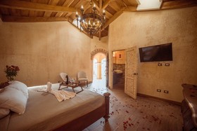 Hotel Cacique Real La Merced