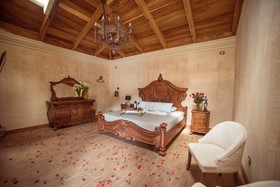 Hotel Cacique Real La Merced