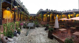 Hotel Eterna Primavera