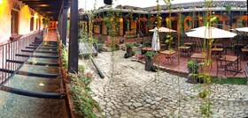 Hotel Eterna Primavera