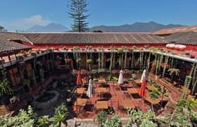 Hotel Eterna Primavera