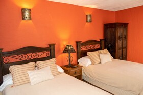 La Villa Serena Bed & Breakfast