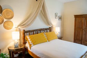 La Villa Serena Bed & Breakfast