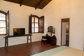 La Villa Serena Bed & Breakfast