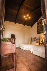 La Villa Serena Bed & Breakfast