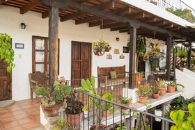 La Villa Serena Bed & Breakfast