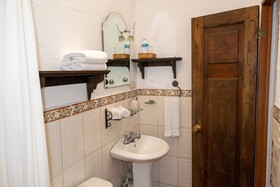 La Villa Serena Bed & Breakfast