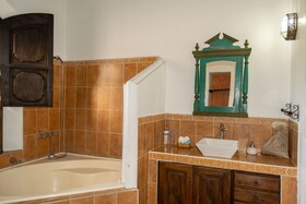 La Villa Serena Bed & Breakfast