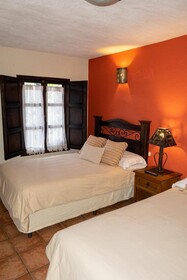 La Villa Serena Bed & Breakfast