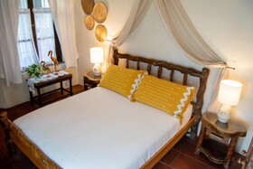 La Villa Serena Bed & Breakfast