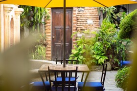 La Villa Serena Bed & Breakfast