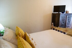 La Villa Serena Bed & Breakfast