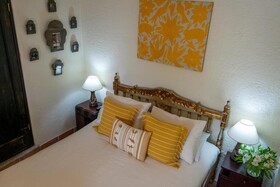 La Villa Serena Bed & Breakfast
