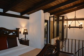 Los Olivos Boutique
