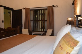 Los Olivos Boutique