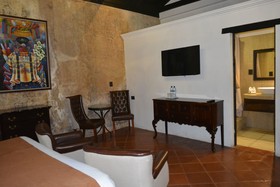 Los Olivos Boutique