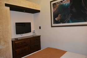 Los Olivos Boutique