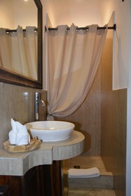 Los Olivos Boutique
