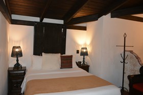 Los Olivos Boutique