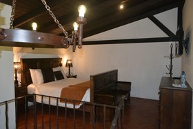 Los Olivos Boutique
