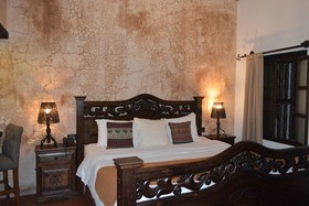 Los Olivos Boutique