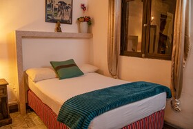 Nikikot Hostel & Hotel
