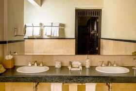 Pensativo House Hotel