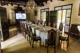 Pensativo House Hotel