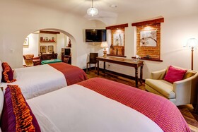 Pensativo House Hotel