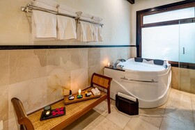 Pensativo House Hotel
