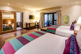 Pensativo House Hotel