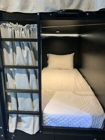 Yes Please Hostel