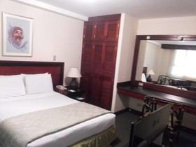 Apart-Hotel Suites Reforma