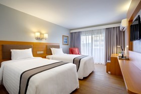 Guam Plaza Resort & Spa