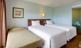 Guam Plaza Resort & Spa