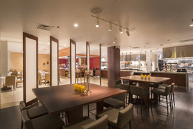 Guam Plaza Resort & Spa