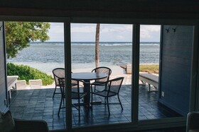 Barefoot Cay Boutique Resort & Marina