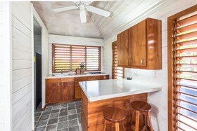 Barefoot Cay Boutique Resort & Marina