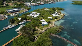Barefoot Cay Boutique Resort & Marina