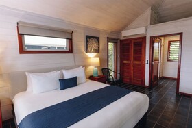 Barefoot Cay Boutique Resort & Marina