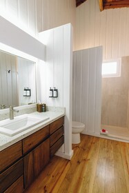 Barefoot Cay Boutique Resort & Marina
