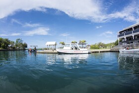 Barefoot Cay Boutique Resort & Marina